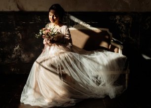 Бежевое платье невесты