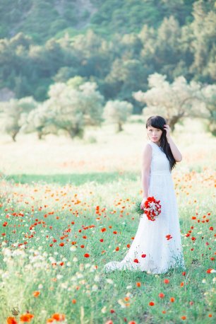 Прогулка по маковому полю