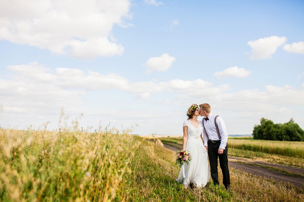 поле молодые