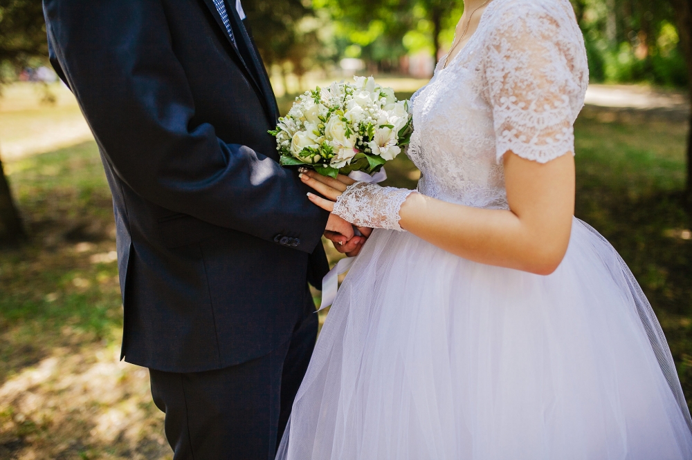 руки молодые