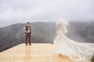 Где-то высоко-высоко в горах