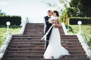 Свадебная прогулка молодожёнов