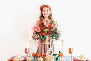 Ваза с роскошной цветочной композицией