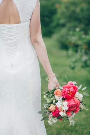 Букет невесты с пионами и пионовидными розами