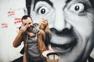 Съемка на фоне граффити