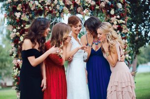 Подружки невесты