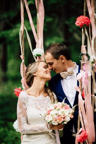 Свадебные качели