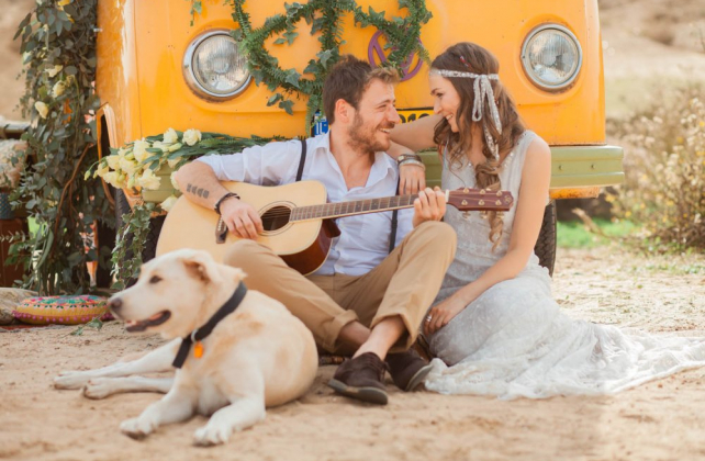 фотосессия love story с автобусом, фотограф САМОХИНА ЮЛИЯ