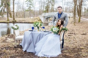 Фотосессия на природе в голубом цвете