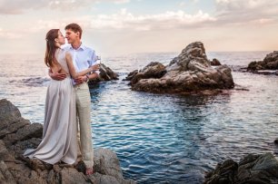 Фотосессия на скалистых камнях