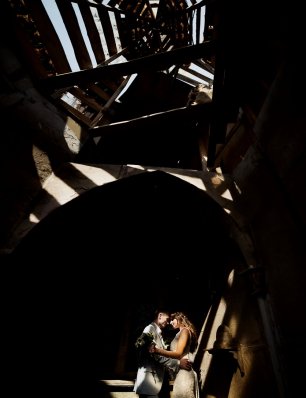 Солнечные лучи сквозь крышу