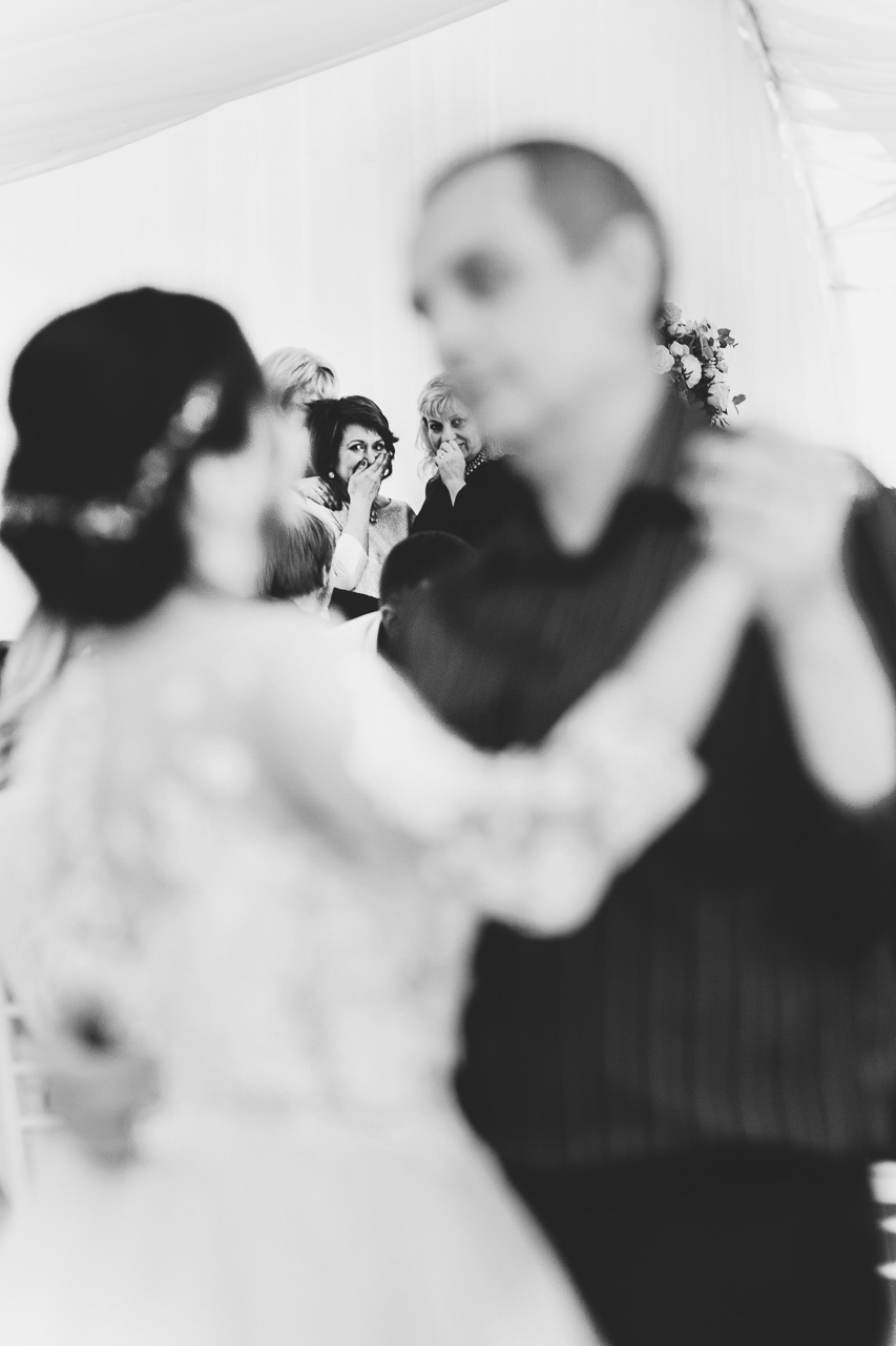 свадебный банкет, танцы, танец и папой, эмоции на свадьбе