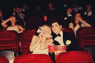 Постановочная фотосессия в кинотеатре