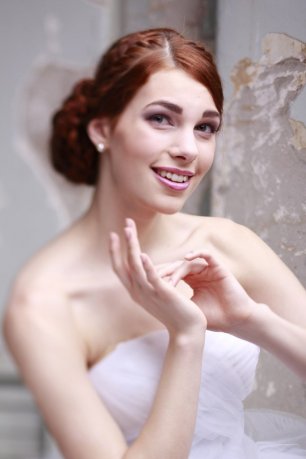 Низкий пучок на свадьбу