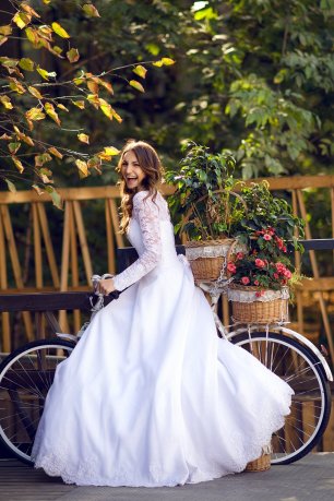 Веселая невеста