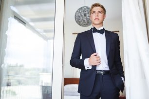 Красавец-жених