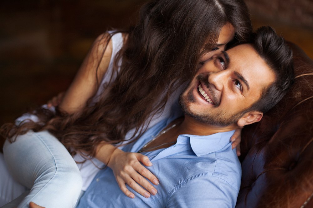 Лавстори Саши и Темы