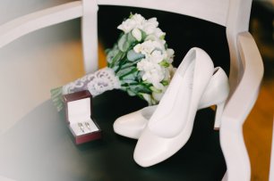 Букет, кольца, туфли невесты