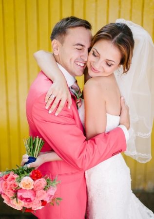 розовый костюм жениха, фотограф ПИЧХАДЗЕ МИХАИЛ