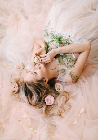 утро невесты, невеста в розовом будуарном платье, фотограф АНАСТАСИЯ ШОХОЛОВА