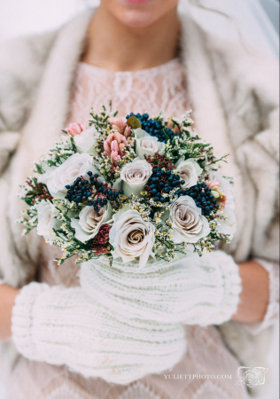 вязаная свадьба, зимний образ невесты, варежки в образе невесты, фотограф YULIETT PHOTO