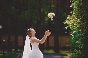 Невеста с букетом