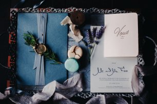 Приглашение на свадьбу с печатью