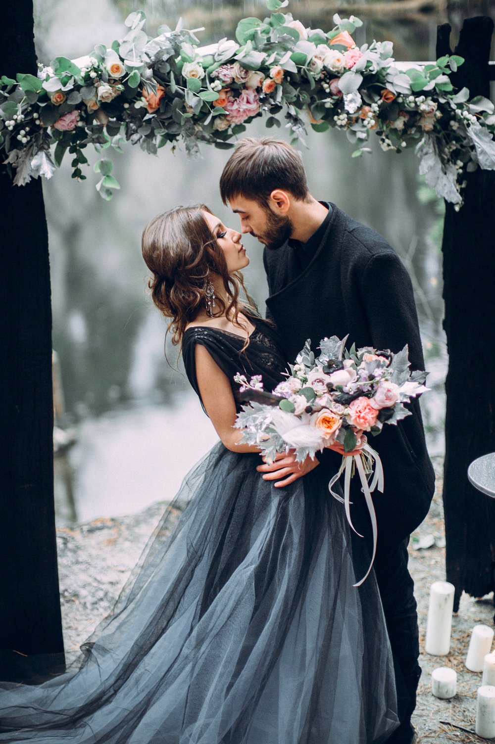 Зимняя свадебная фотосессия с совами.