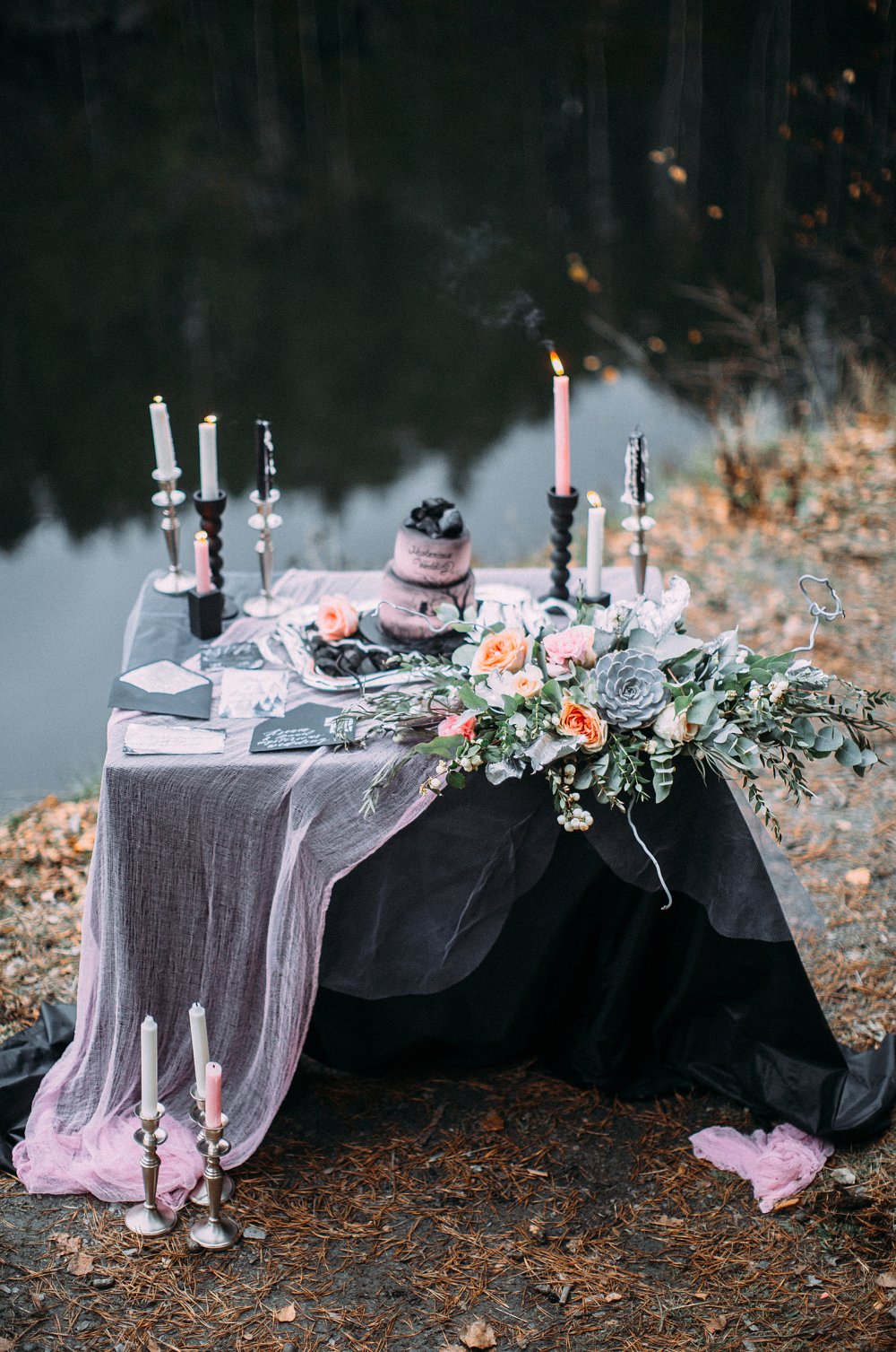 Зимняя свадебная фотосессия с совами.