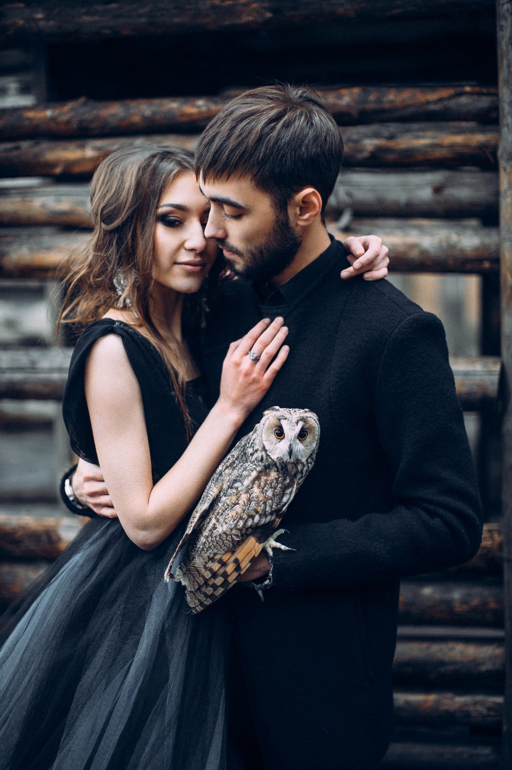 Зимняя свадебная фотосессия с совами.