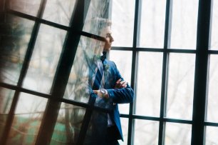 Портрет стильного жениха