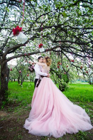 Свадебная фотосессия в летнем парке