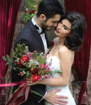 Свадебная фотосессия в цвете марсала