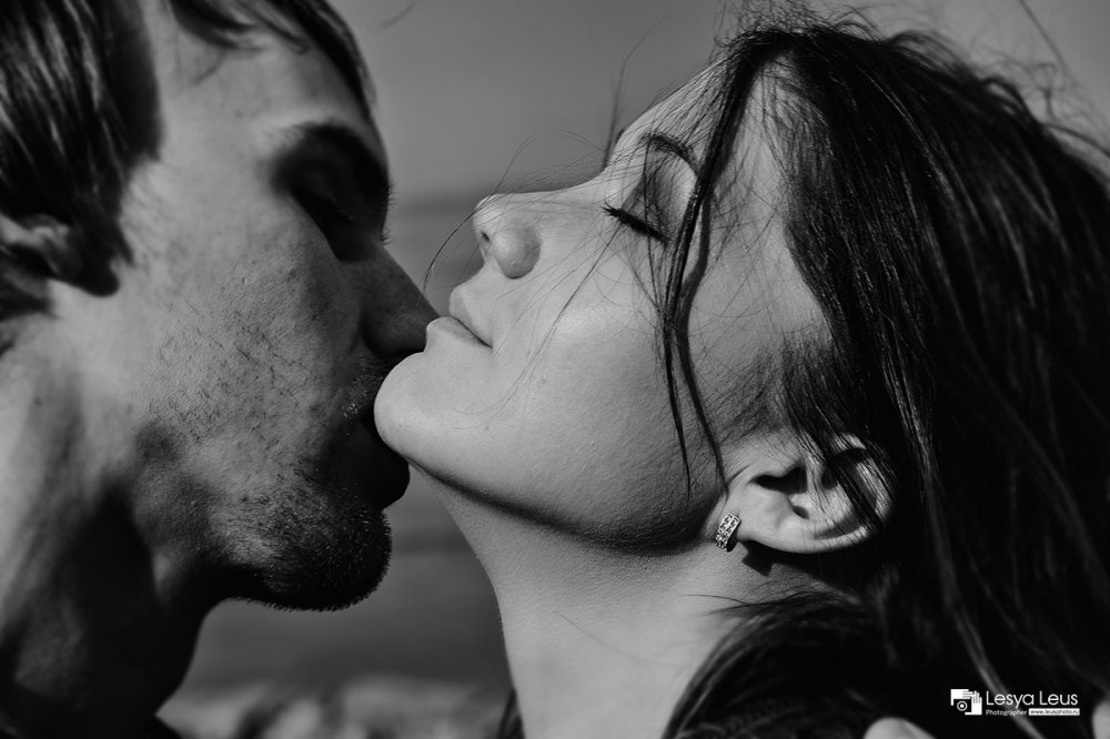 Порно видео целовать и лизать киску