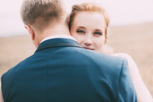 Влюбленный взгляд невесты