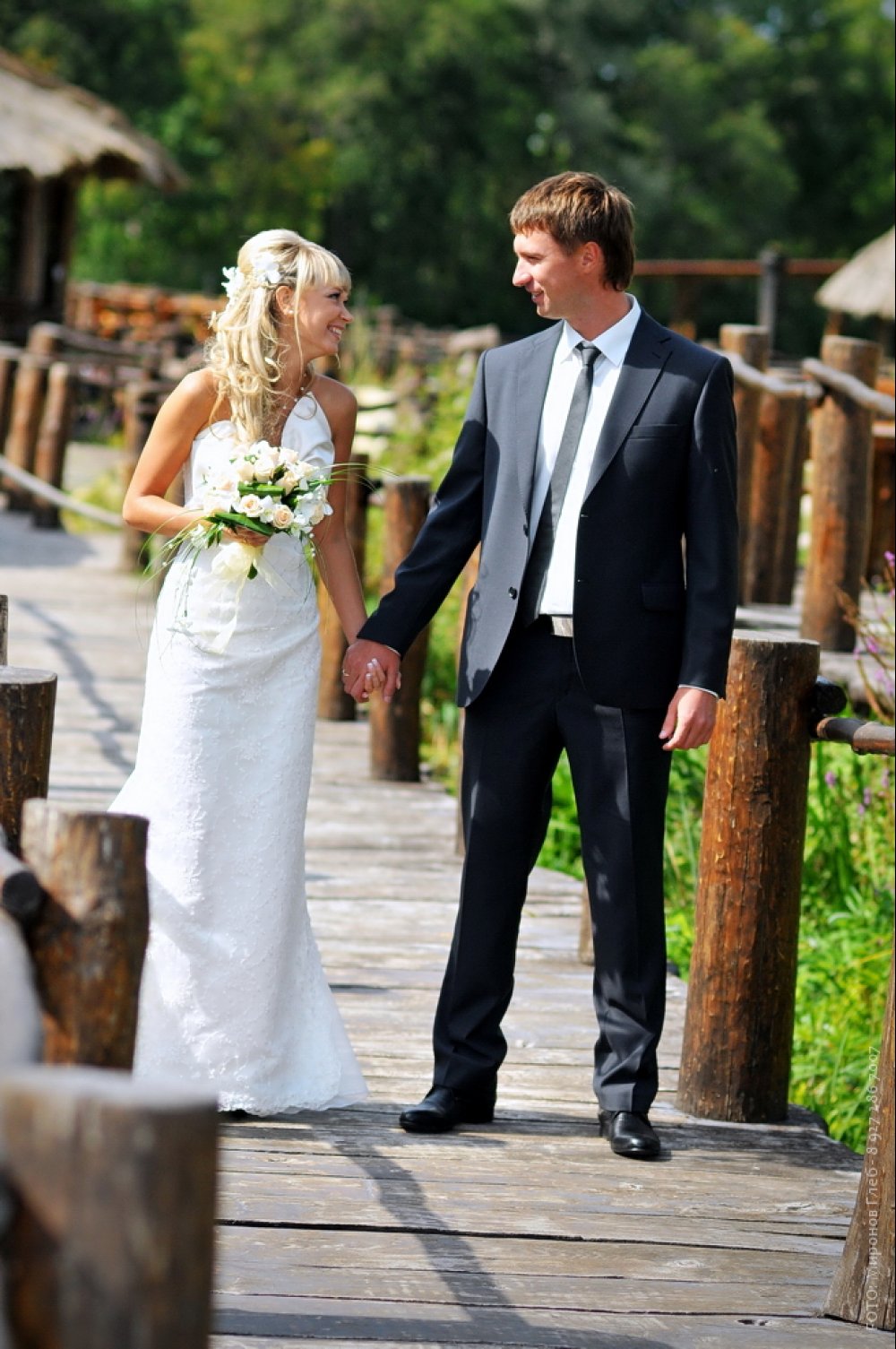 Ваш Фотограф - 8 927 286 7007
http://vk.com/mironovgleb