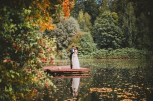 Свадебная фотосессия на пирсе