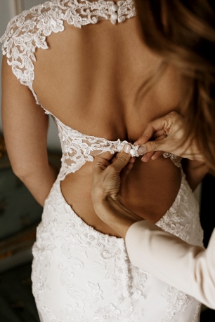 Кружевное свадебное платье