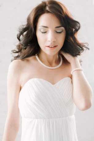 Макияж невесты в зеленой гамме