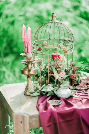 Винтажная клетка с цветами