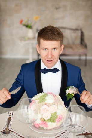 "Обед" жениха