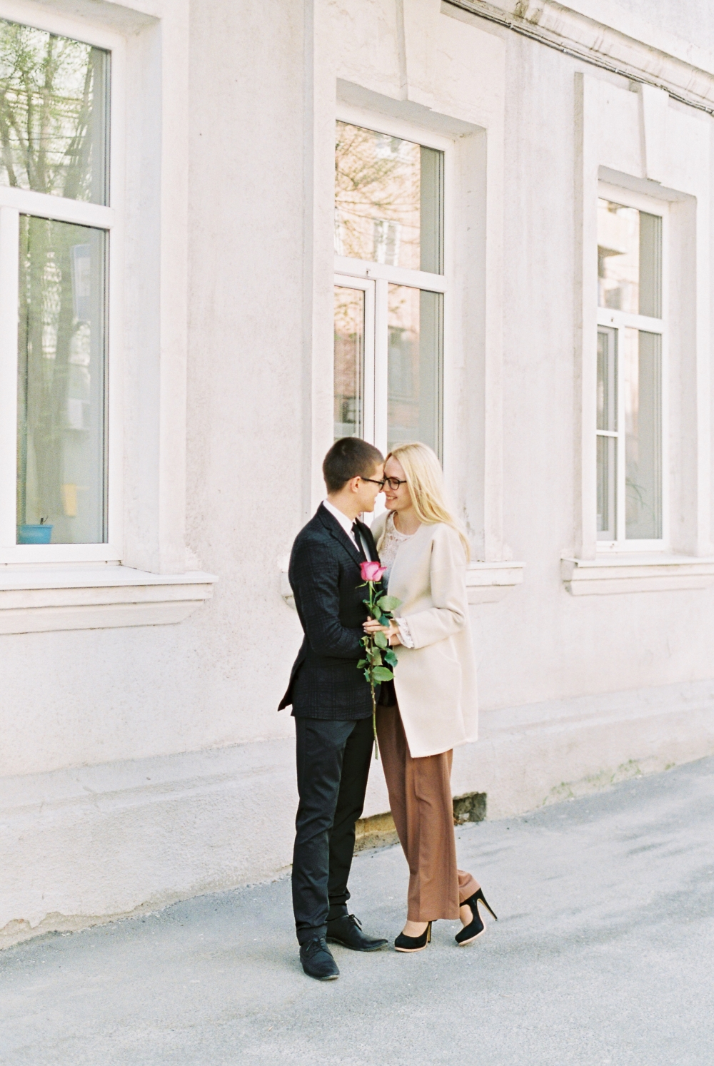 Романтическая история. Вова и Оля
Снято на пленку 