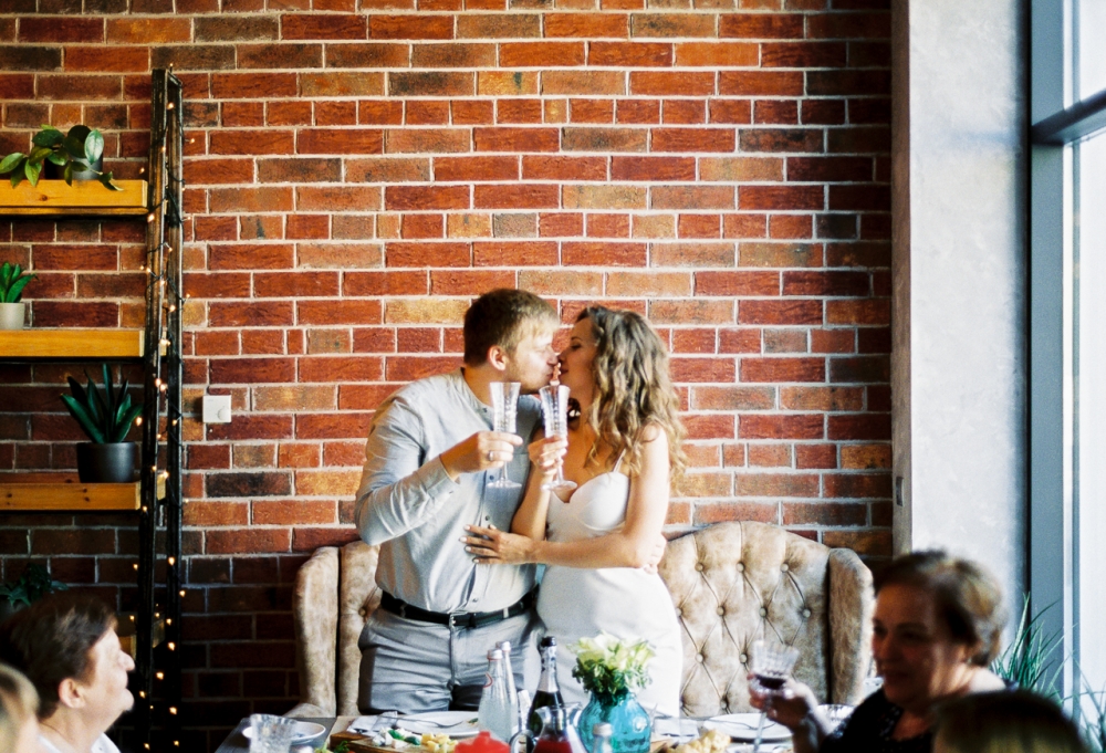 Свадьба Тани и Димы
Вся серия: vitalysleptsov.com/svadba-dmitrij-i-tatjana