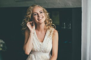 Лучезарная улыбка невесты