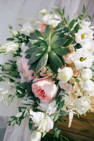 Букет невесты с суккулентом