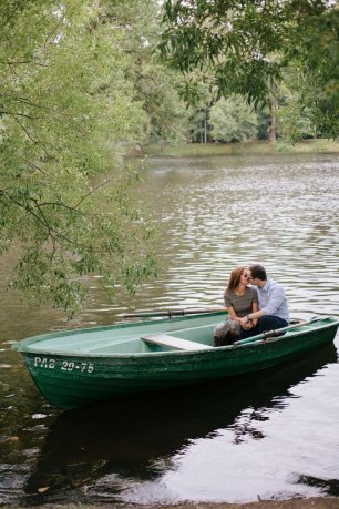 Романтическая прогулка на лодках