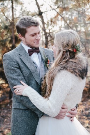 Зимний образ жениха и невесты