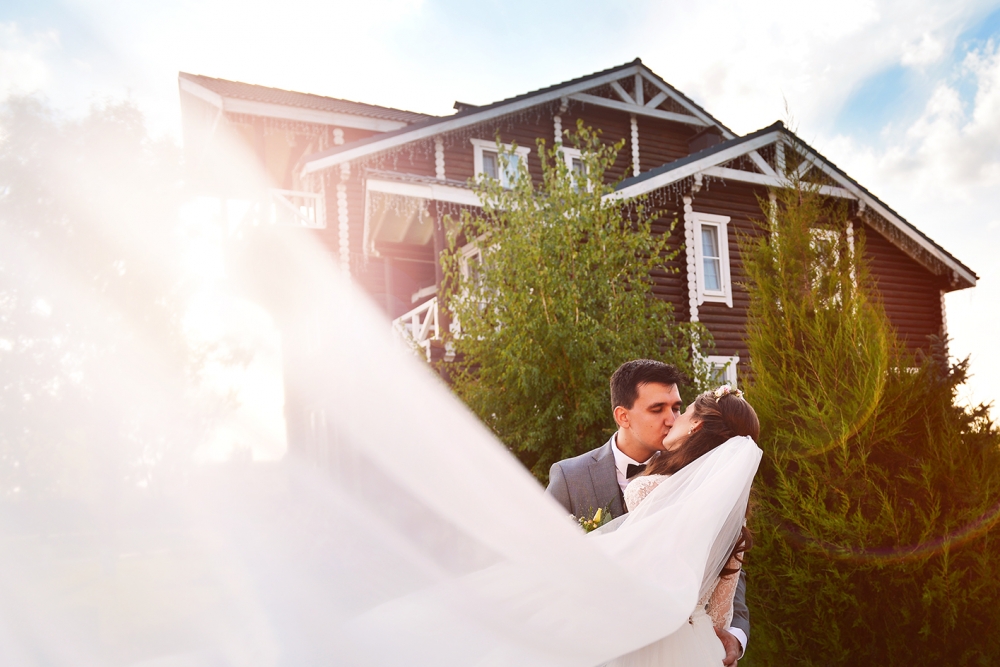 Поцелуй и фата