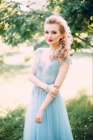 Нежный свежий образ невесты