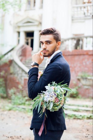 Стильный жених с бородой